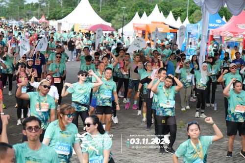 Race photo from Arutmin Borneo Run 2024