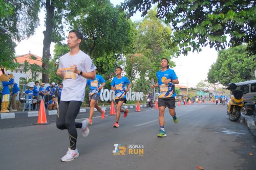 Race photo from Isoplus Run 2024 Surabaya
