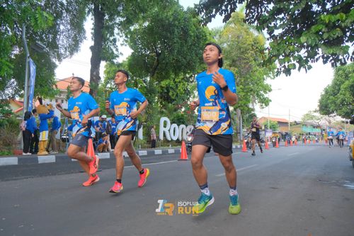 Race photo from Isoplus Run 2024 Surabaya
