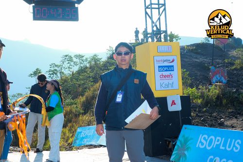 Race photo from Kelud Vertical Challenge 2024
