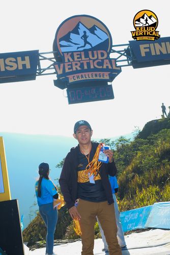 Race photo from Kelud Vertical Challenge 2024