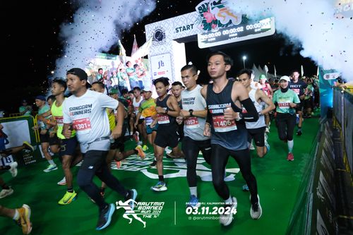 Race photo from Arutmin Borneo Run 2024