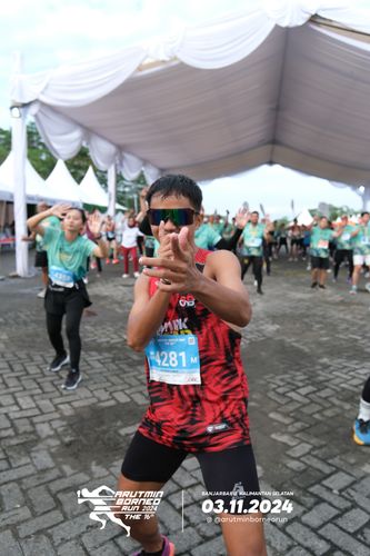 Race photo from Arutmin Borneo Run 2024