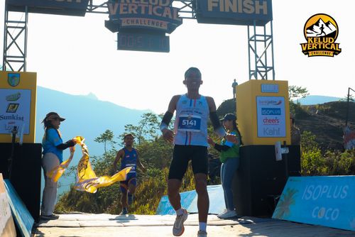 Race photo from Kelud Vertical Challenge 2024