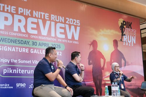 Race photo from PIK NITE RUN VIBES