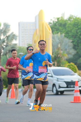 Race photo from Isoplus Run 2024 Surabaya