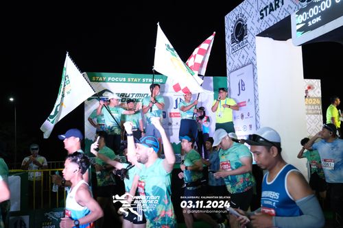 Race photo from Arutmin Borneo Run 2024