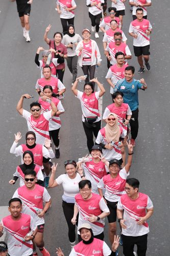 Race photo from Smartfren Run 2024 Vibes