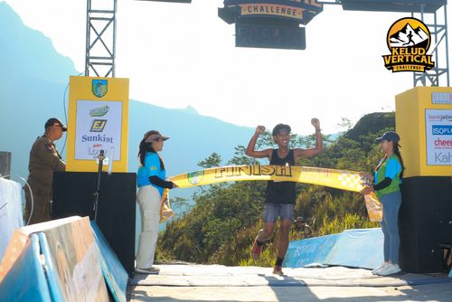 Race photo from Kelud Vertical Challenge 2024