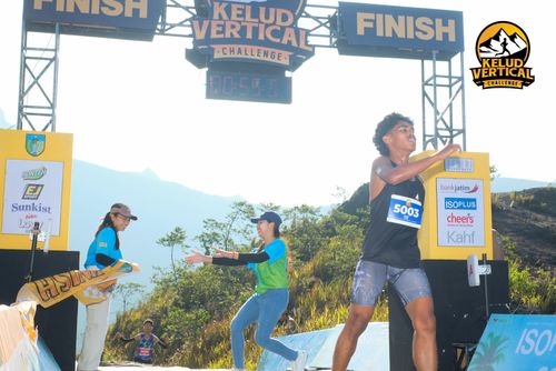 Race photo from Kelud Vertical Challenge 2024