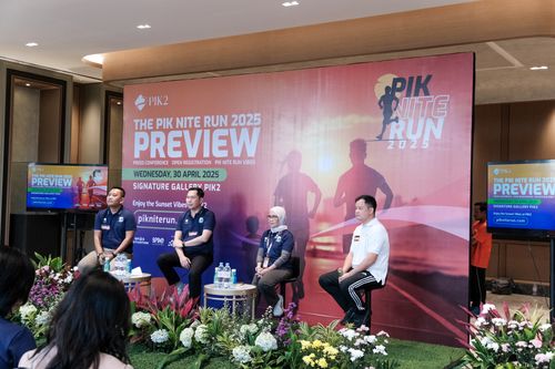 Race photo from PIK NITE RUN VIBES