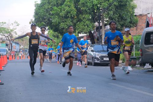 Race photo from Isoplus Run 2024 Surabaya