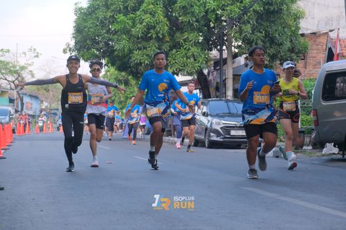 Race photo from Isoplus Run 2024 Surabaya