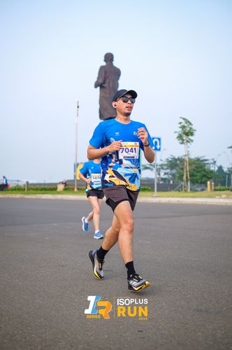 Race photo from ISOPlus Run 2024 Jakarta