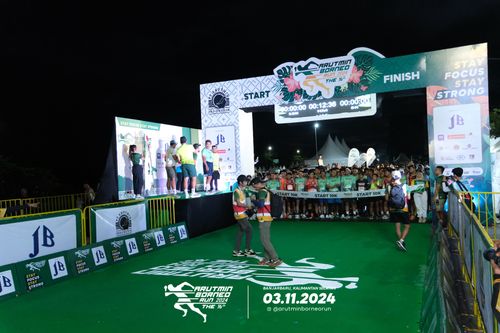 Race photo from Arutmin Borneo Run 2024