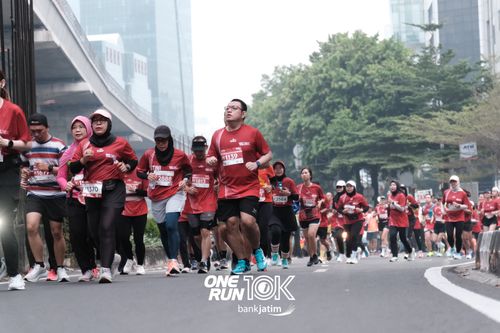 Race photo from ONE RUN 10 K