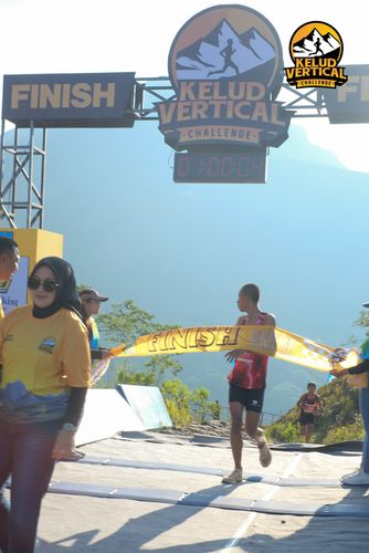 Race photo from Kelud Vertical Challenge 2024