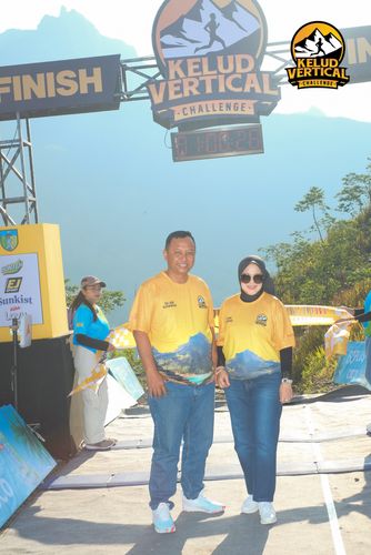 Race photo from Kelud Vertical Challenge 2024