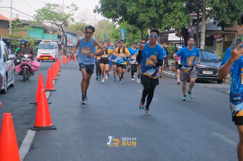 Race photo from Isoplus Run 2024 Surabaya