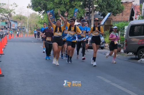 Race photo from Isoplus Run 2024 Surabaya