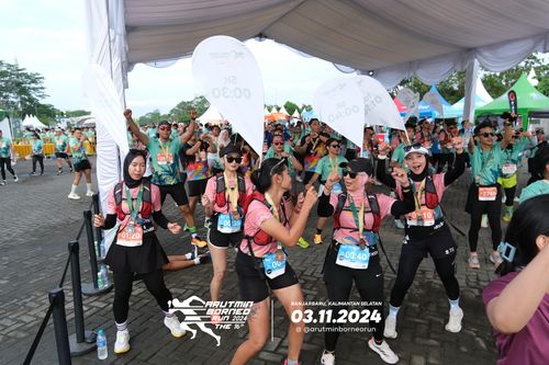 Race photo from Arutmin Borneo Run 2024