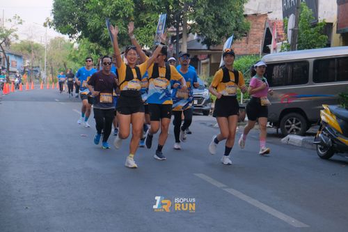 Race photo from Isoplus Run 2024 Surabaya