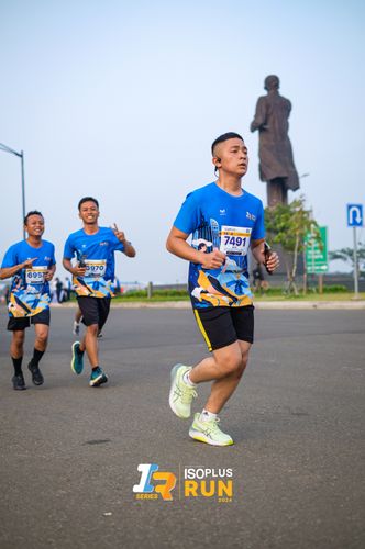 Race photo from ISOPlus Run 2024 Jakarta