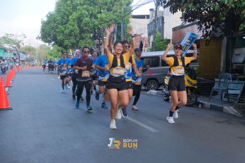 Race photo from Isoplus Run 2024 Surabaya