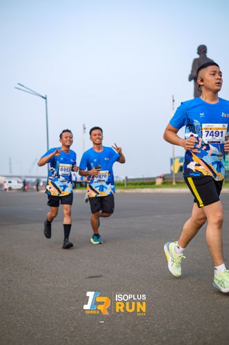 Race photo from ISOPlus Run 2024 Jakarta