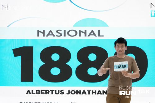 Race photo from Nu Skin Run 10K