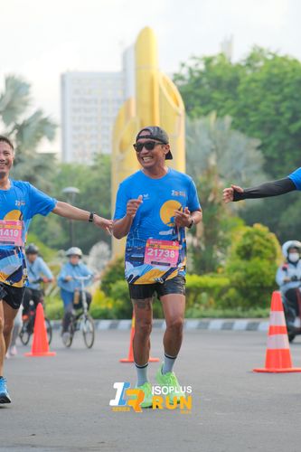 Race photo from Isoplus Run 2024 Surabaya