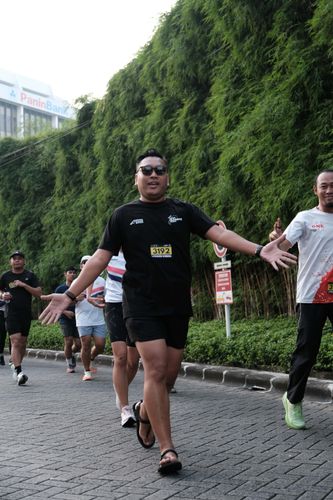Race photo from MAKASSAR HALF MARATHON 2025 VIBES