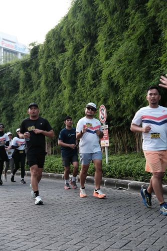 Race photo from MAKASSAR HALF MARATHON 2025 VIBES