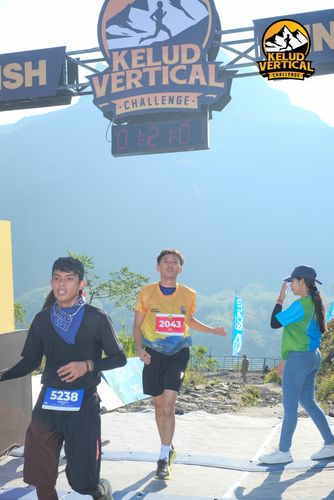 Race photo from Kelud Vertical Challenge 2024