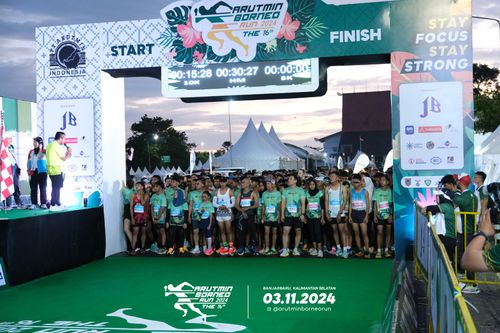 Race photo from Arutmin Borneo Run 2024