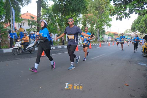 Race photo from Isoplus Run 2024 Surabaya