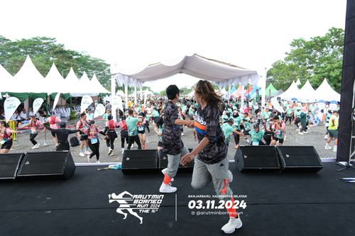 Race photo from Arutmin Borneo Run 2024
