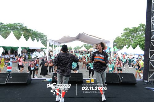 Race photo from Arutmin Borneo Run 2024
