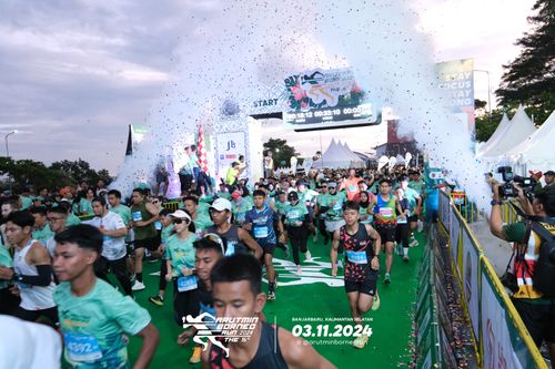 Race photo from Arutmin Borneo Run 2024