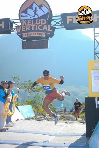 Race photo from Kelud Vertical Challenge 2024