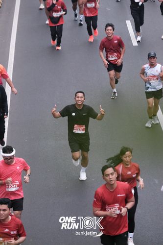 Race photo from ONE RUN 10 K