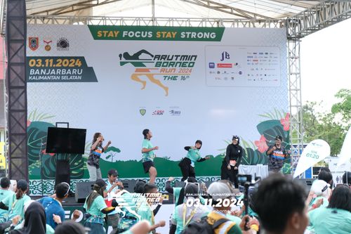 Race photo from Arutmin Borneo Run 2024