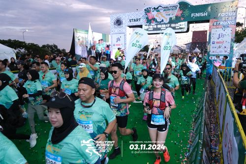 Race photo from Arutmin Borneo Run 2024