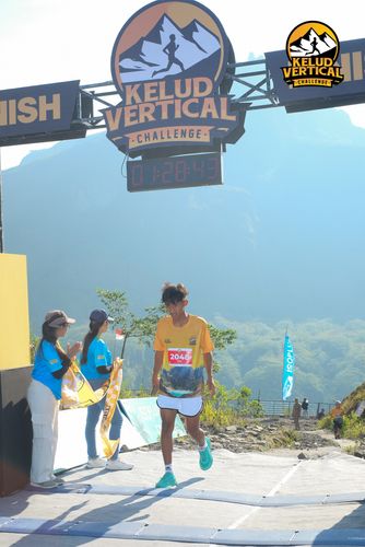 Race photo from Kelud Vertical Challenge 2024