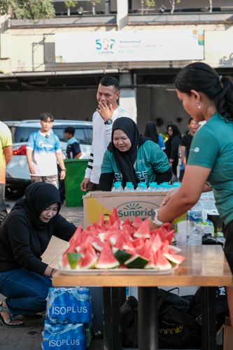 Race photo from Shake Out Run Jabar 10K