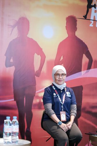 Race photo from PIK NITE RUN VIBES