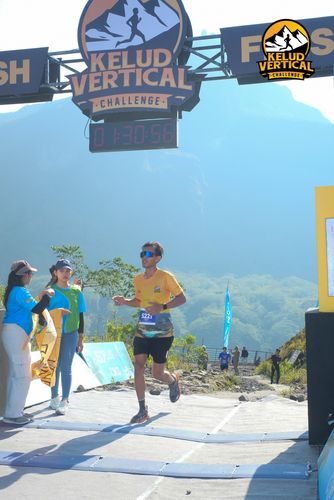 Race photo from Kelud Vertical Challenge 2024