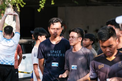 Race photo from Shake Out Run Jabar 10K