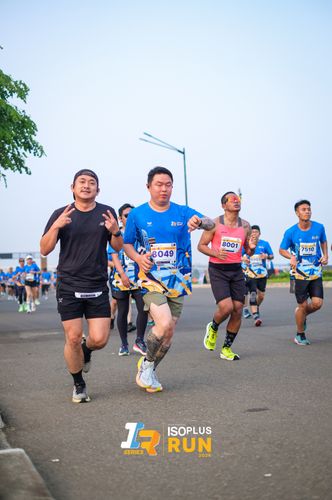 Race photo from ISOPlus Run 2024 Jakarta