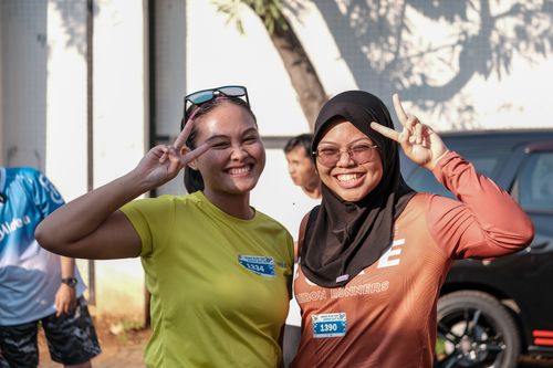 Race photo from Shake Out Run Jabar 10K